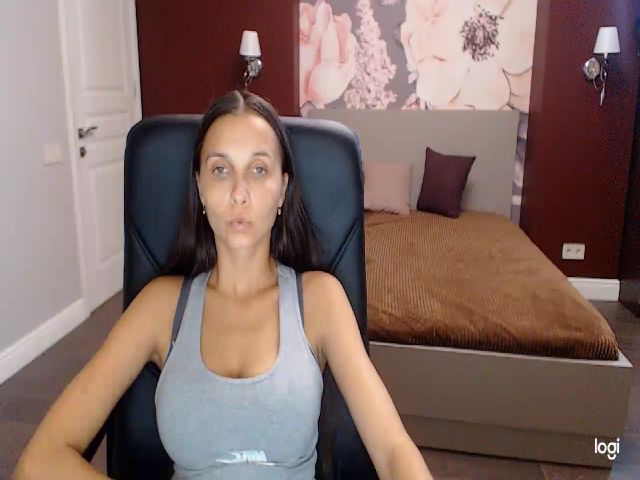 Live sex webcam photo for Emmy_Gray #268659201