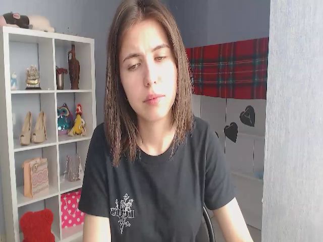Live sex webcam photo for YourrAngell #268659322