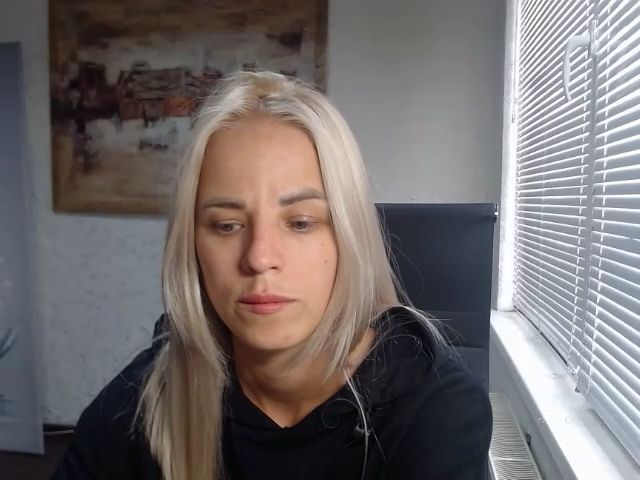 Live sex webcam photo for SofffiSofff #268662341