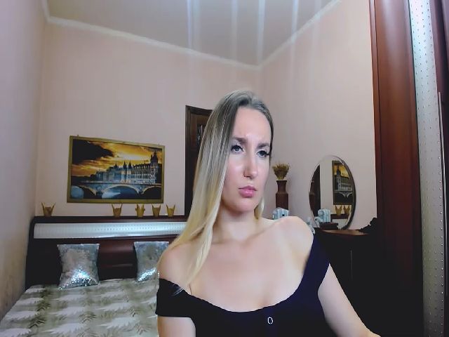 Live sex webcam photo for FerventGirl #268672093