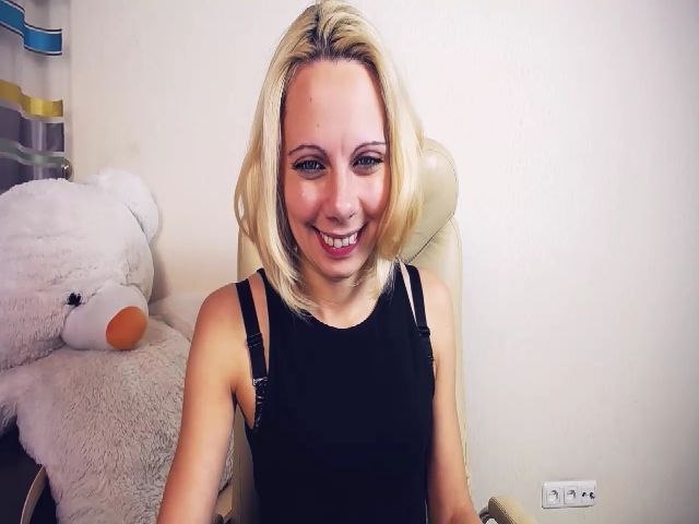 Live sex webcam photo for Casy_wow #268673481