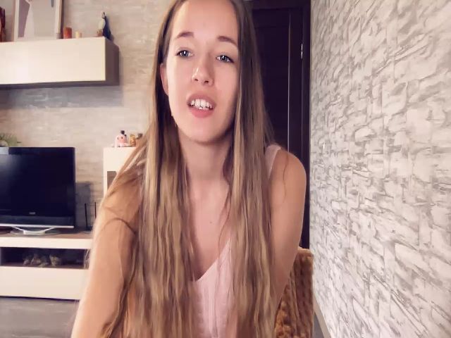 Live sex webcam photo for YourSonya_ #268662138