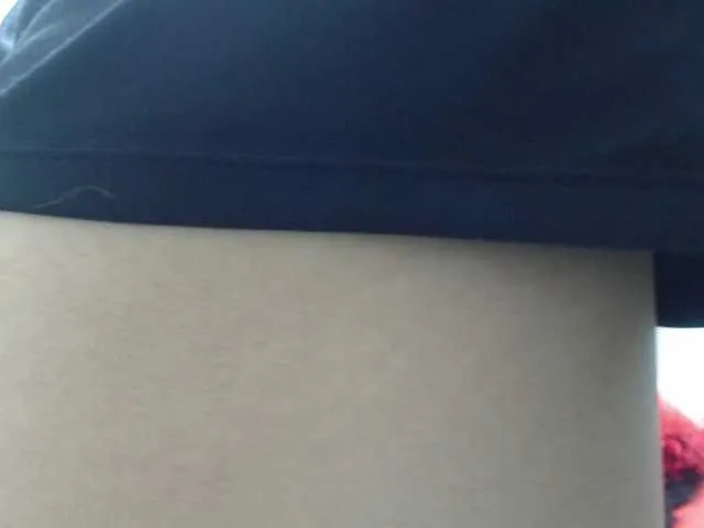 Live sex webcam photo for yonny-dany22 #268668562