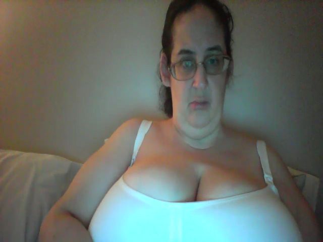 Live sex webcam photo for IM_BARBIE #268658344