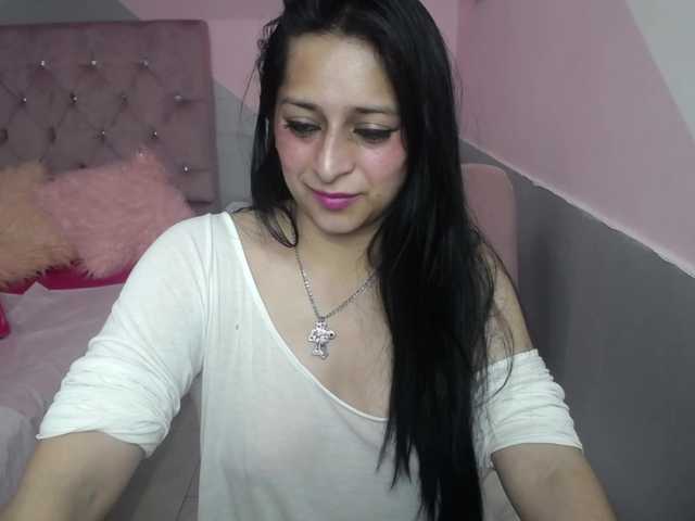 Live sex webcam photo for blue-mom #268652928