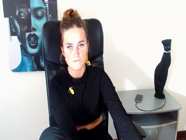 Live sex webcam photo for Felliciya #268666376