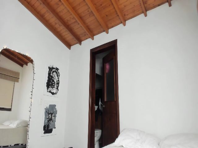 Live sex webcam photo for Manuelavega #268656371