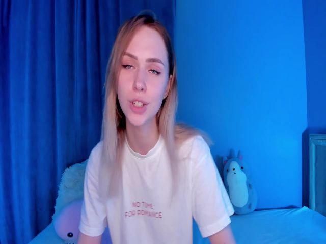 Live sex webcam photo for Jumphigherr #268666384