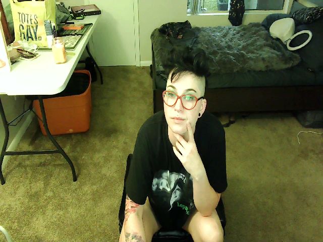 Live sex webcam photo for MadBusDriver #268654219