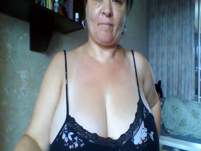 Live sex webcam photo for Huge_nipple8 #268661868