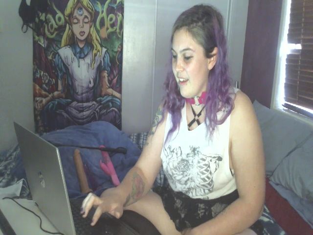 Live sex webcam photo for AliceKittyx #268655153