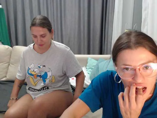 Live sex webcam photo for BugaGirls #268674652