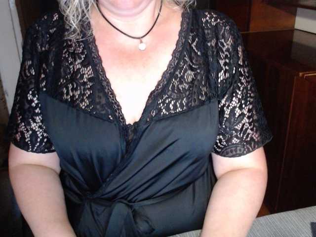 Live sex webcam photo for Alisa1917 #268685949