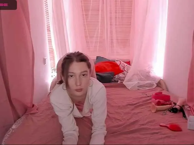 Live sex webcam photo for RebeccaCutie #268691274