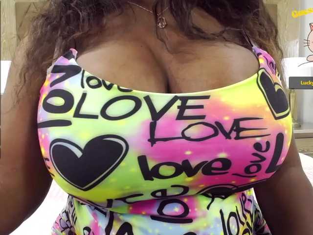 Live sex webcam photo for GracieSmall #268680289