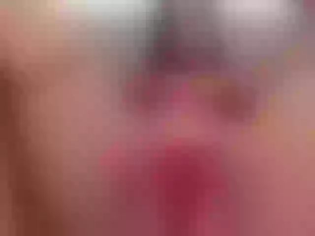 Live sex webcam photo for LindsayHoffma #268692039
