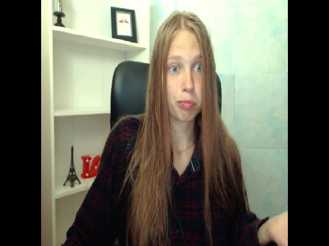 Live sex webcam photo for SshyTeen #268679632