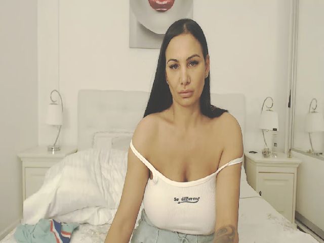 Live sex webcam photo for AlisonBB #268686049