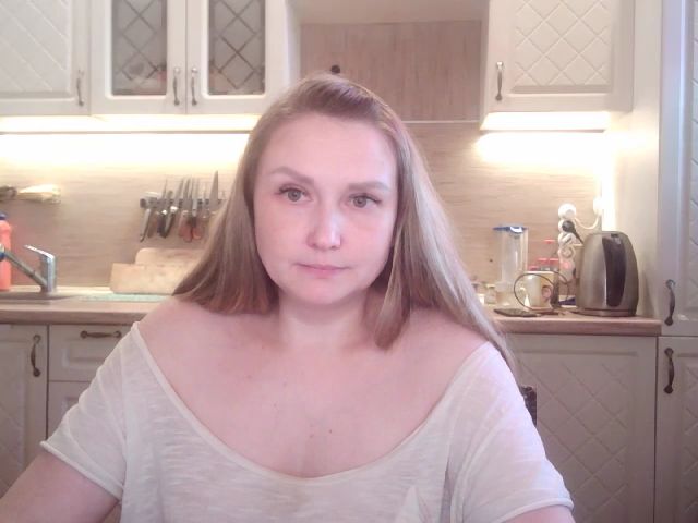 Live sex webcam photo for JaneGrey111 #268690243