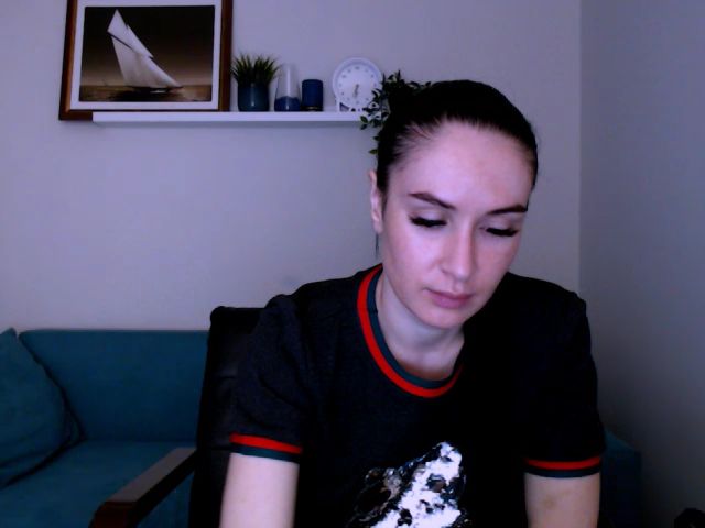 Live sex webcam photo for Lilly_Shine #268678402