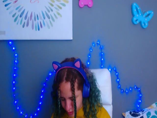 Live sex webcam photo for Tattiana_love #268678771