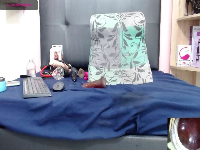 Live sex webcam photo for X_elena_xx #268682686