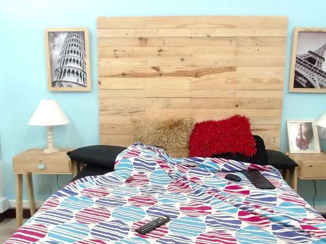 Live sex webcam photo for jessy-laurens #268685791