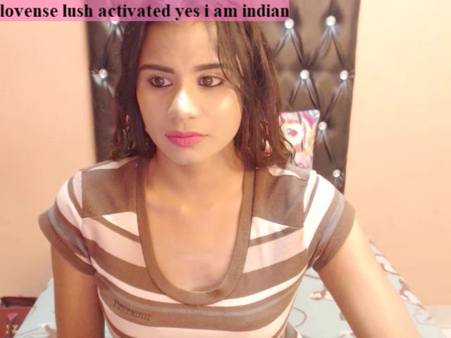 Live sex webcam photo for PARADISEQEEN #268689211