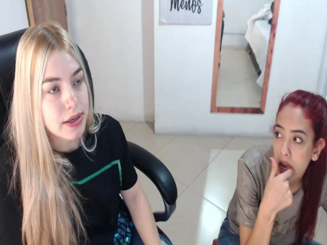 Live sex webcam photo for Thaunhty #268677540