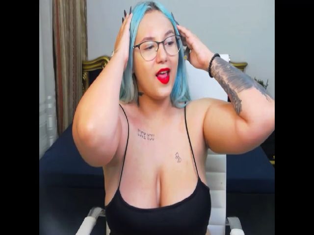 Live sex webcam photo for MissElisabeth #268687993