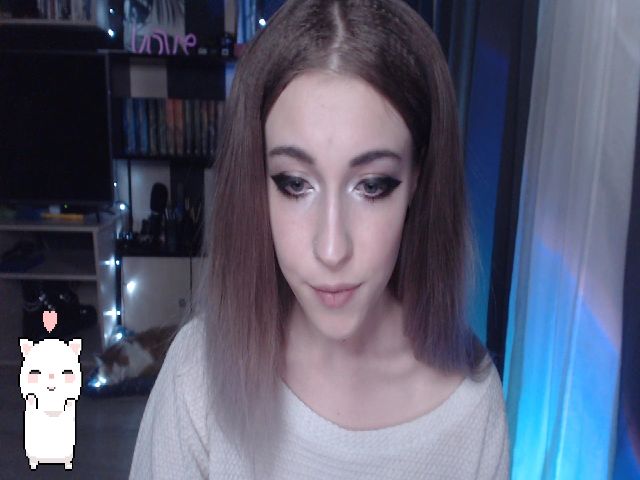 Live sex webcam photo for Your_Ellie #268678143