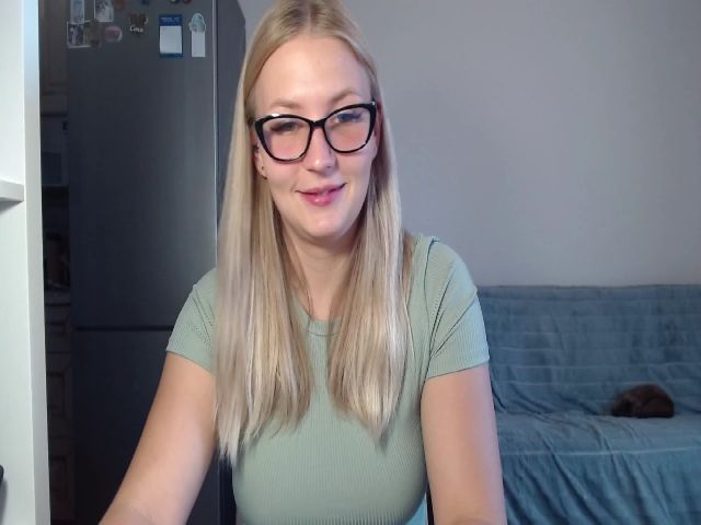 Live sex webcam photo for UrBlack_Kitty #268687051