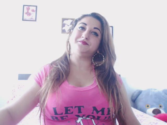 Live sex webcam photo for KinkyMyax #268680073