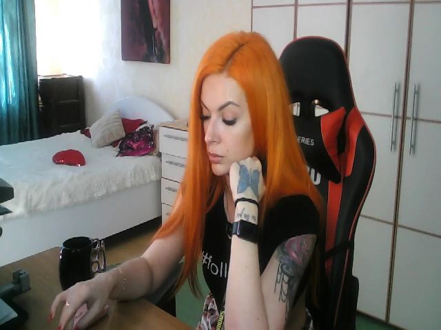 Live sex webcam photo for LuckyStarlet #268683862