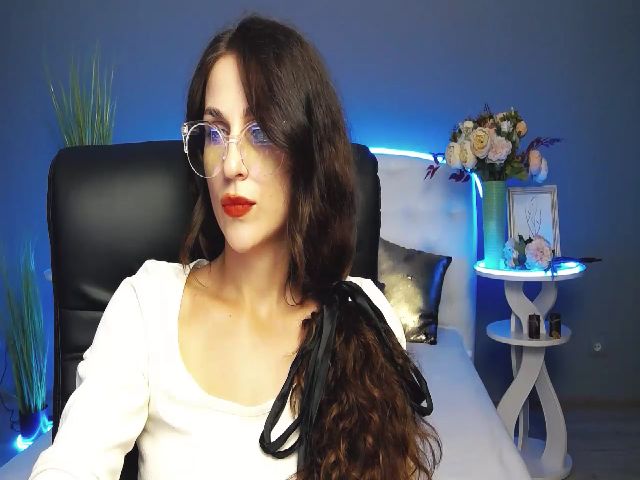 Live sex webcam photo for VictoriaJamy #268689725