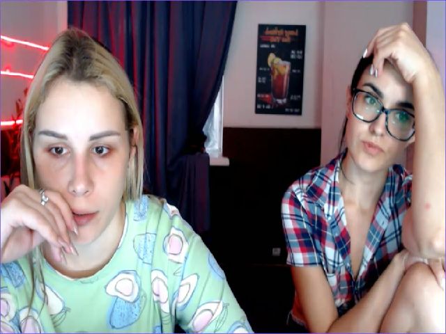 Live sex webcam photo for PolliMilk #268683801