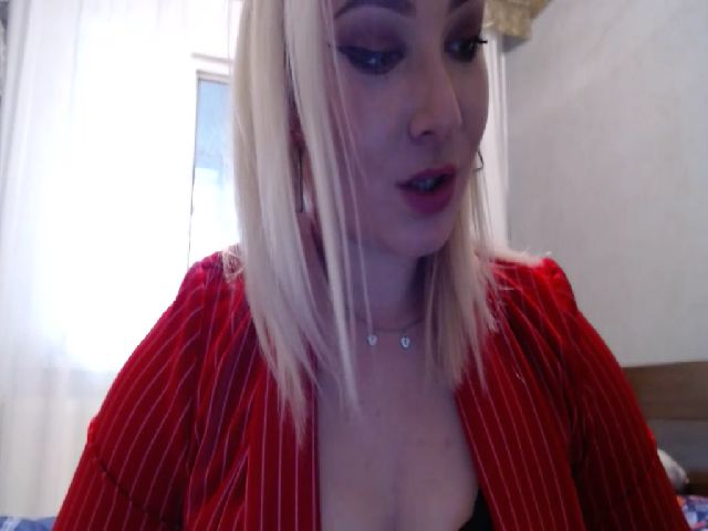 Live sex webcam photo for LongTongue_D #268688270