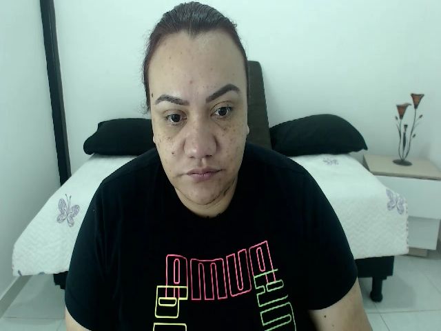 Live sex webcam photo for KimmyStone #268687549