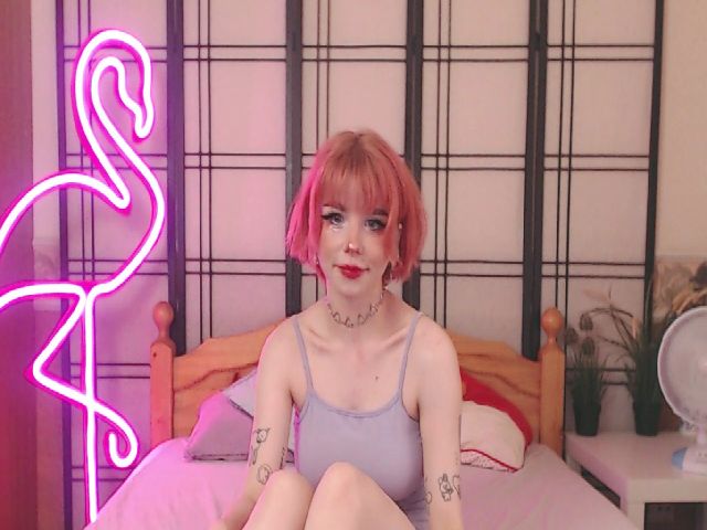 Live sex webcam photo for MinaSanna #268682172