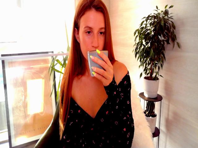 Live sex webcam photo for LovelyBvnny #268689298