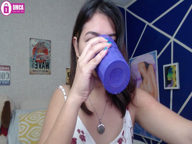 Live sex webcam photo for Angelin_cute #268693477