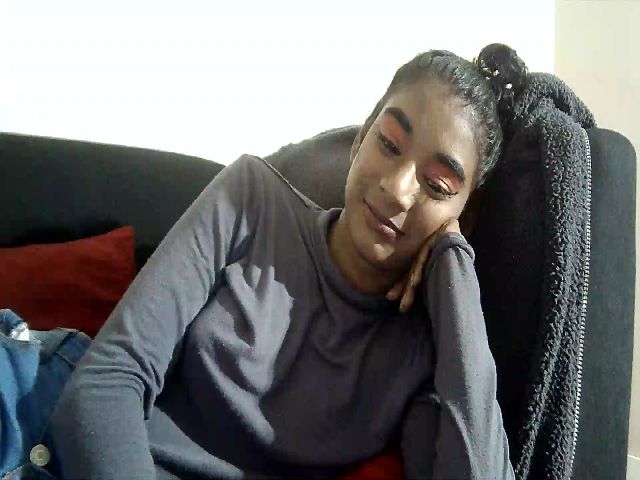 Live sex webcam photo for dirtyrissa69 #268691168