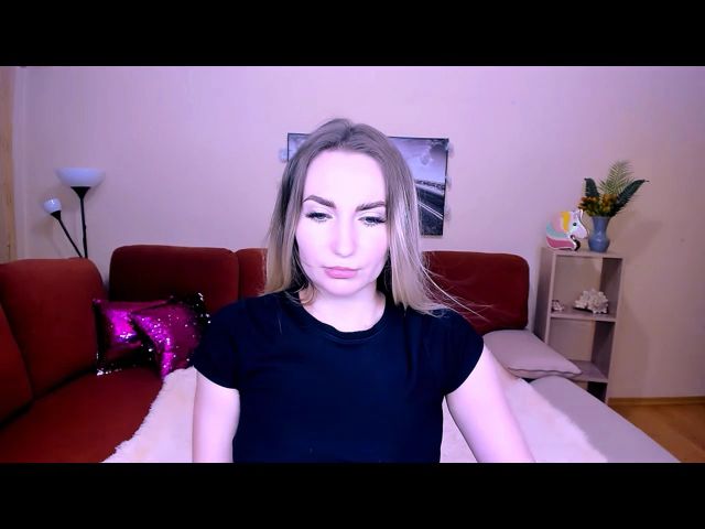 Live sex webcam photo for FerventGirl #268690727