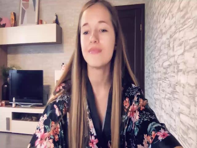 Live sex webcam photo for YourSonya_ #268682523