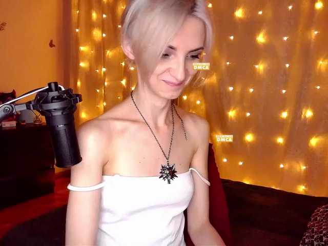 Live sex webcam photo for Judy-Hot #268691375