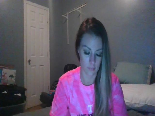 Live sex webcam photo for whambamthx #268680120