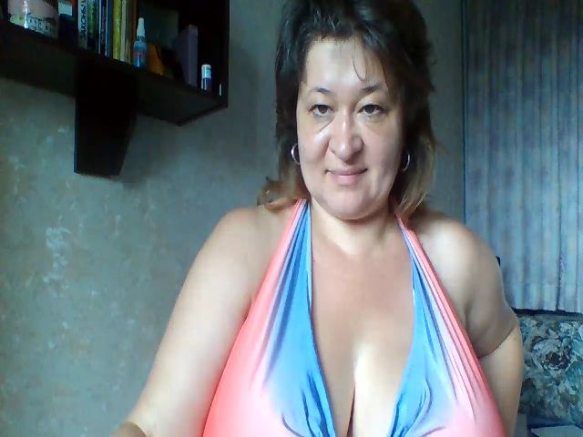 Live sex webcam photo for Huge_nipple8 #268684871