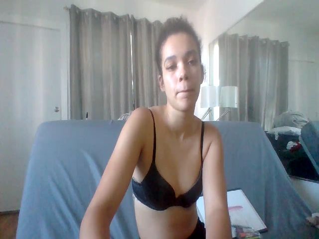 Live sex webcam photo for JazWhite #268695393