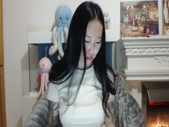 Live sex webcam photo for JennieKimm #268693083