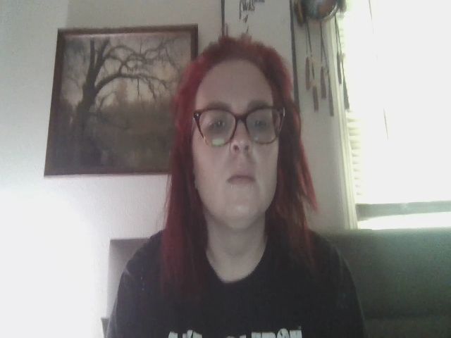 Live sex webcam photo for Weetziebabe #268685838